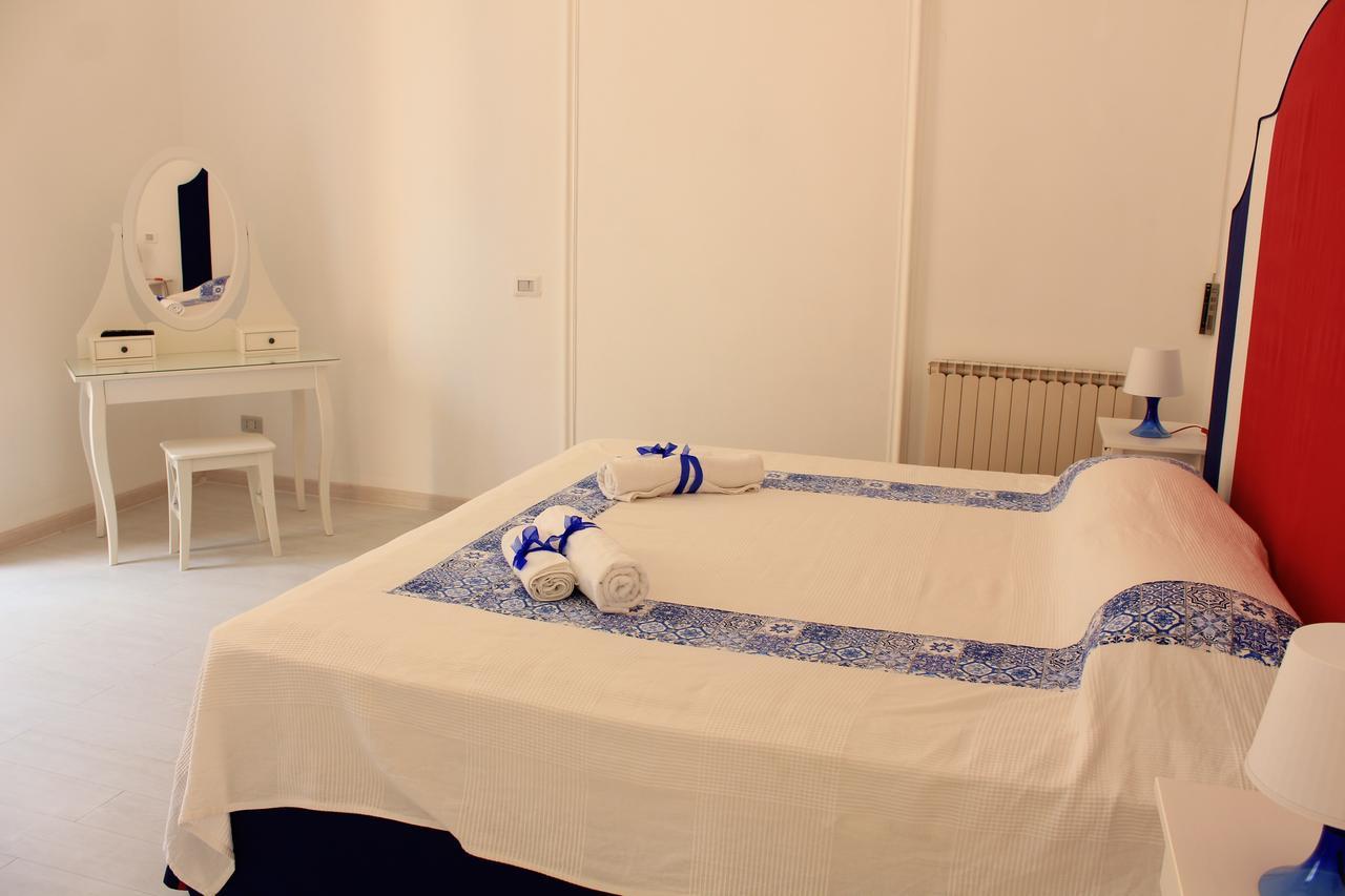 B&B Vitruvio Suites Formia Cameră foto